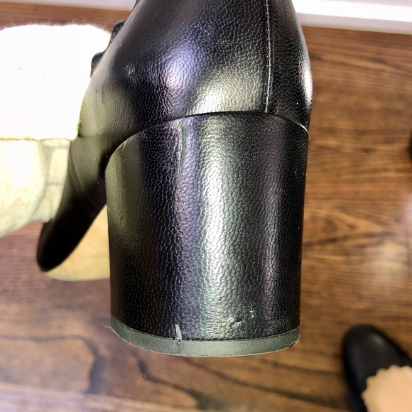 💠 Chloe Lauren Scallop Block Heel Pump - Picture 8 of 8